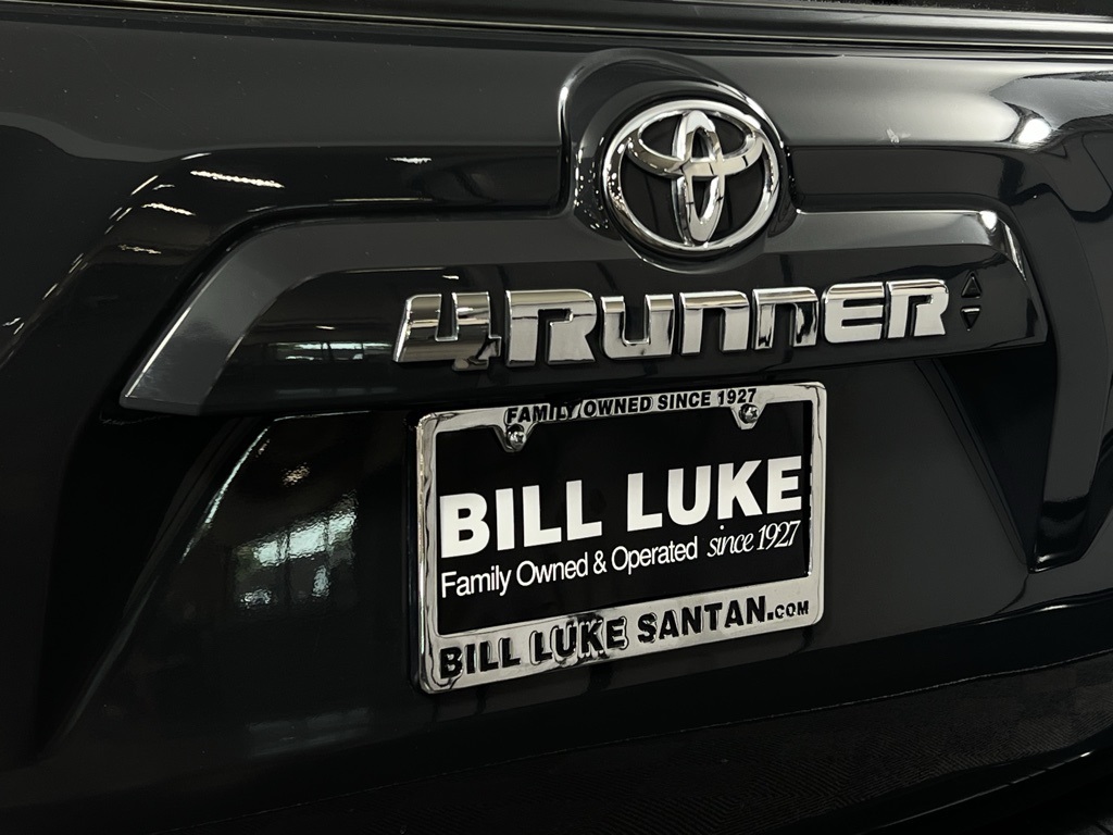 2024 Toyota 4Runner SR5 photo 7