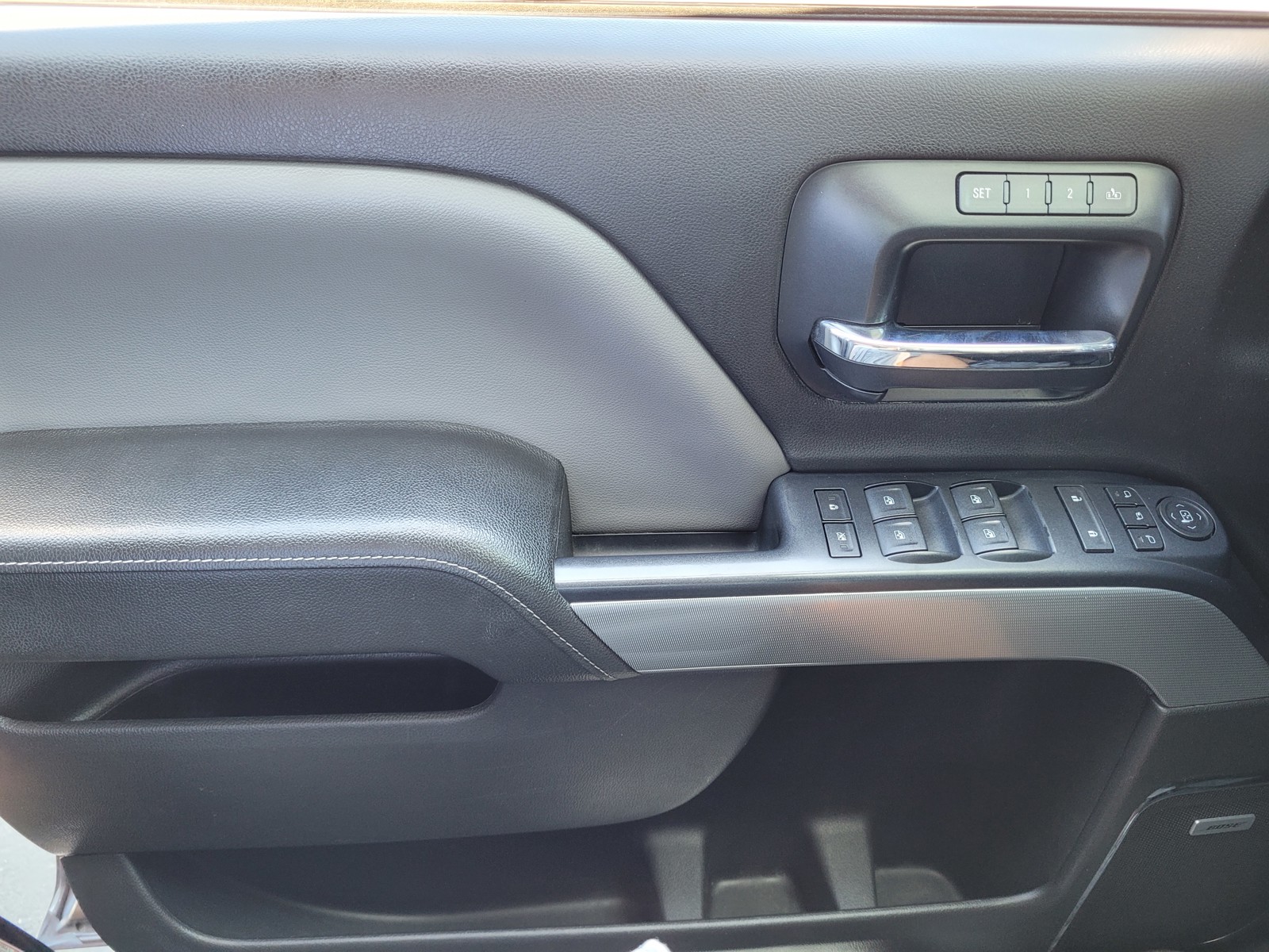 2014 Chevrolet Silverado 1500 LTZ photo 16