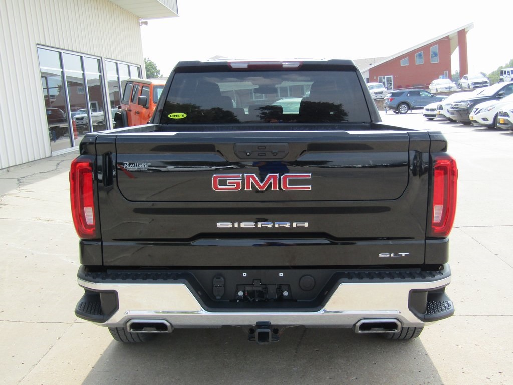 2022 Gmc Sierra 1500 SLT photo 4