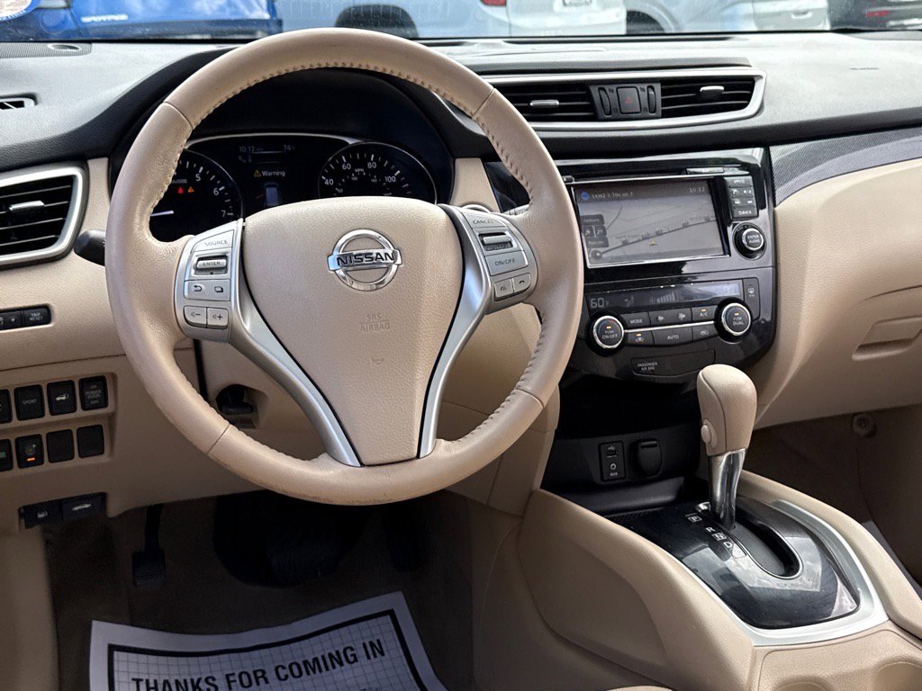2015 Nissan Rogue SL photo 3