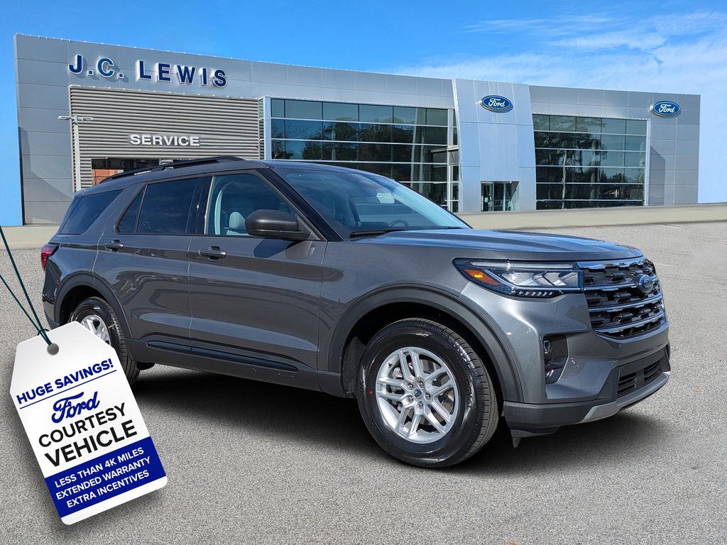 2026 Ford Explorer's photo