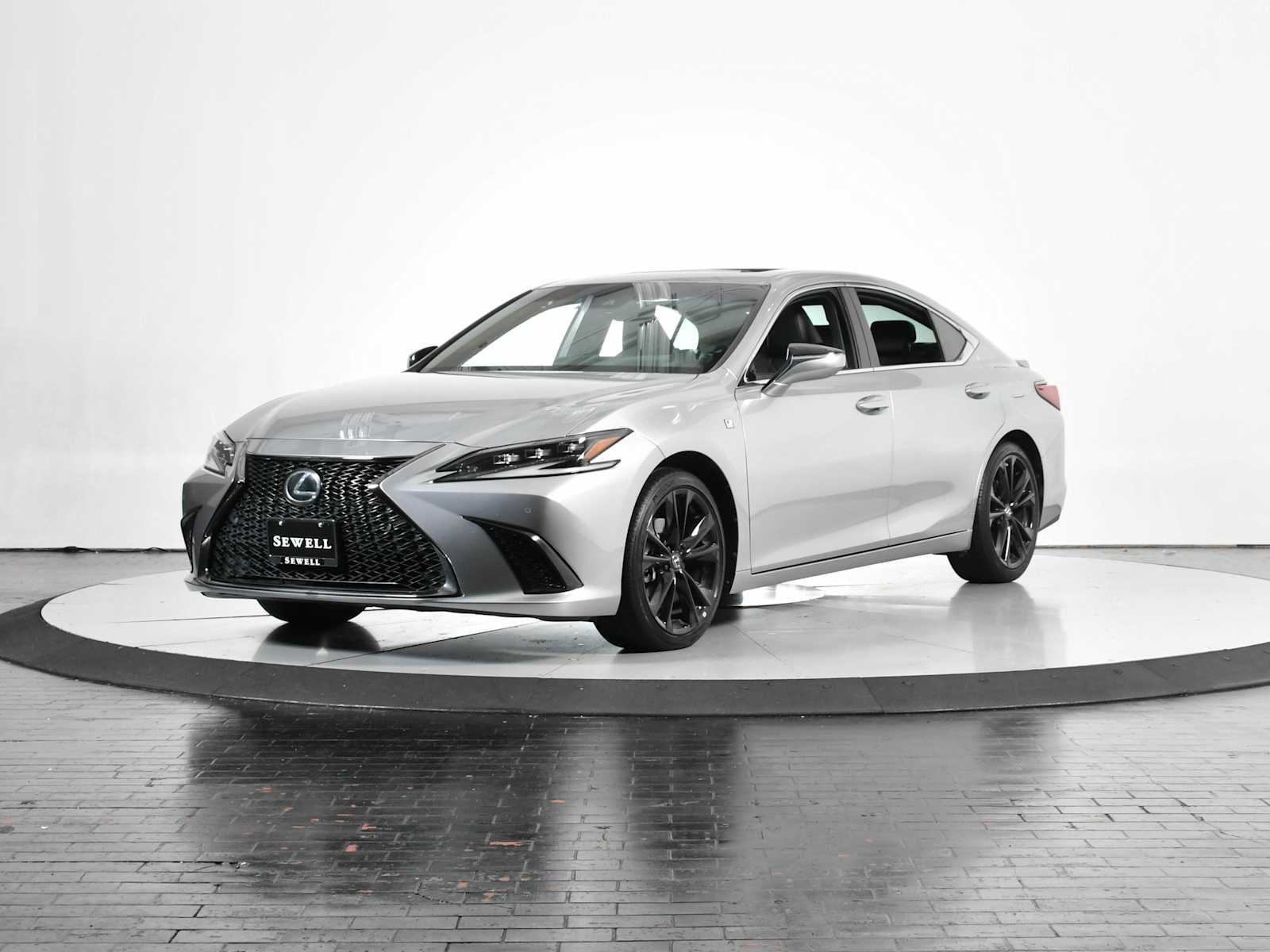 2022 Lexus ES F SPORT's photo