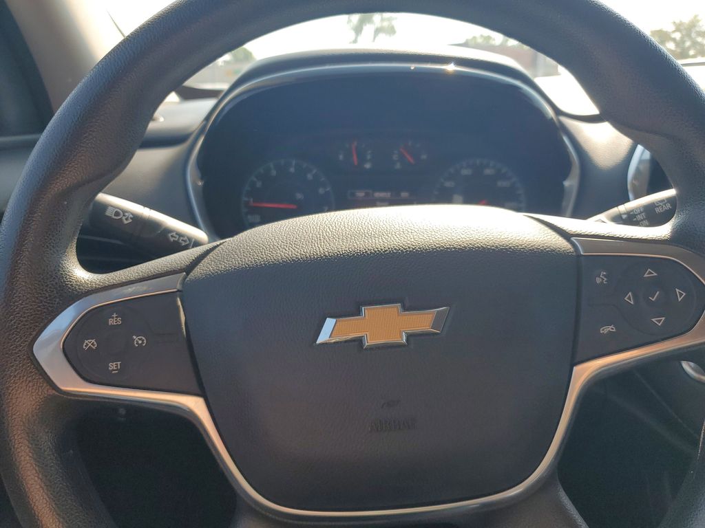 2020 Chevrolet Traverse LS photo 9