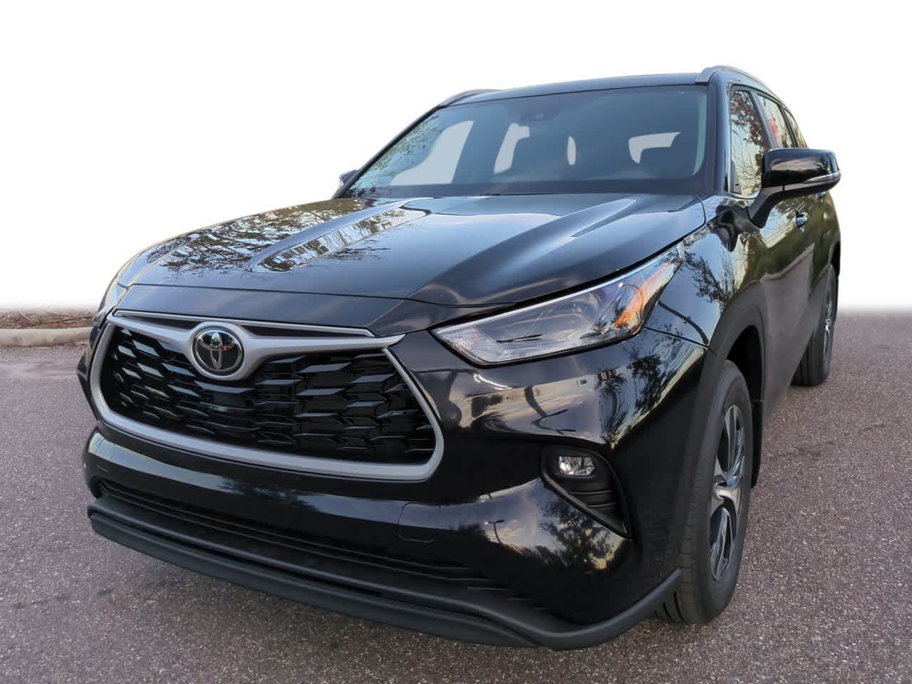 2026 Toyota Highlander XLE's photo