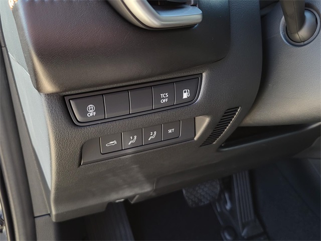 2025 Mazda CX-50 Premium photo 16