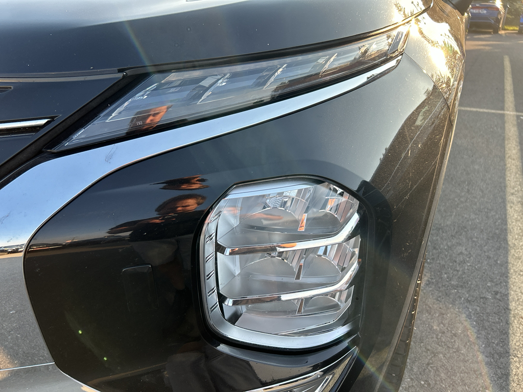 2024 Mitsubishi Outlander SE Ralliart photo 8