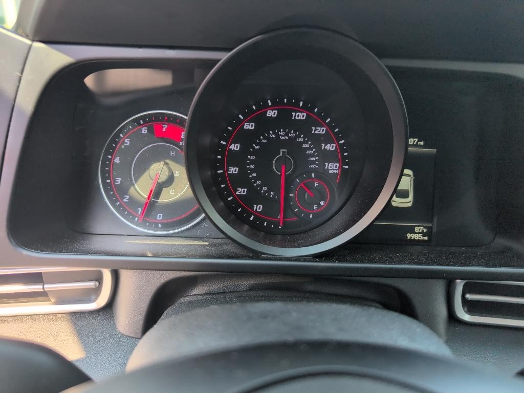 2023 Hyundai Elantra SEL photo 2