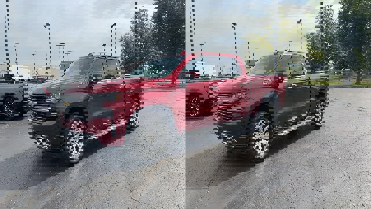 2019 Chevrolet Silverado 1500 High Country photo 3