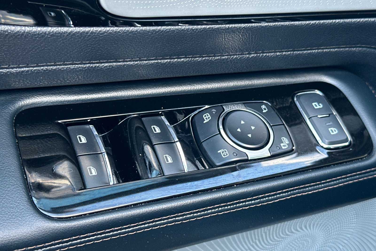 2025 Lincoln Aviator Reserve photo 11