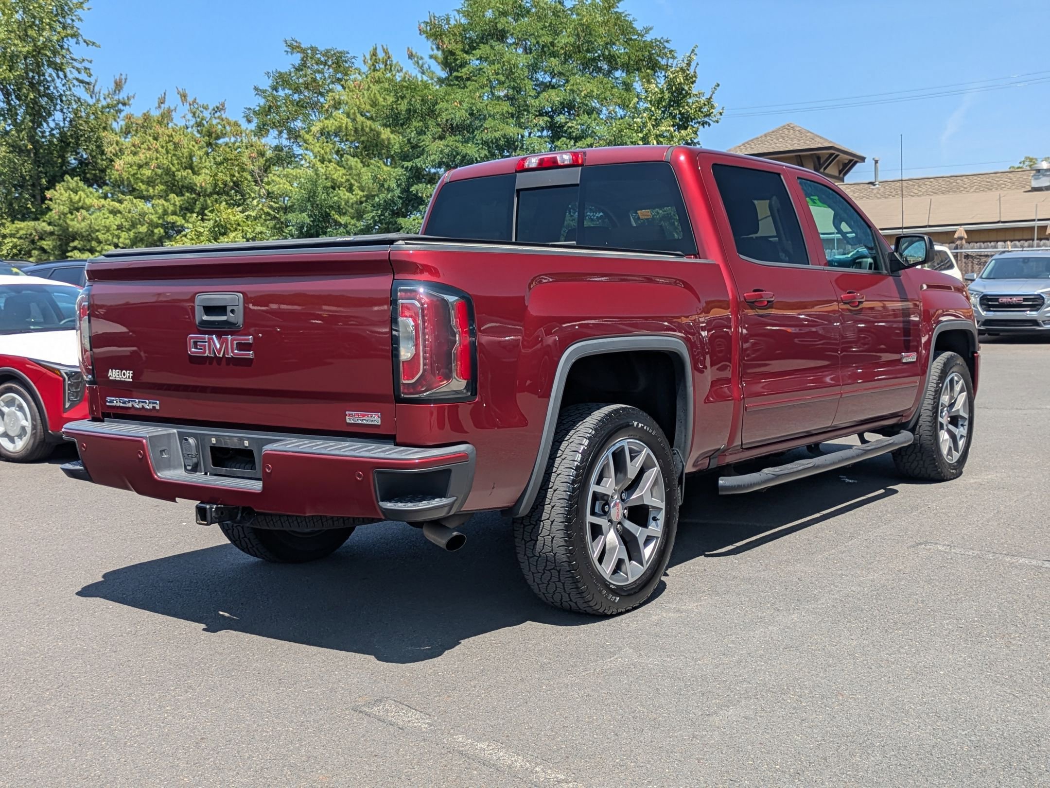 2017 Gmc Sierra 1500 SLT photo 4