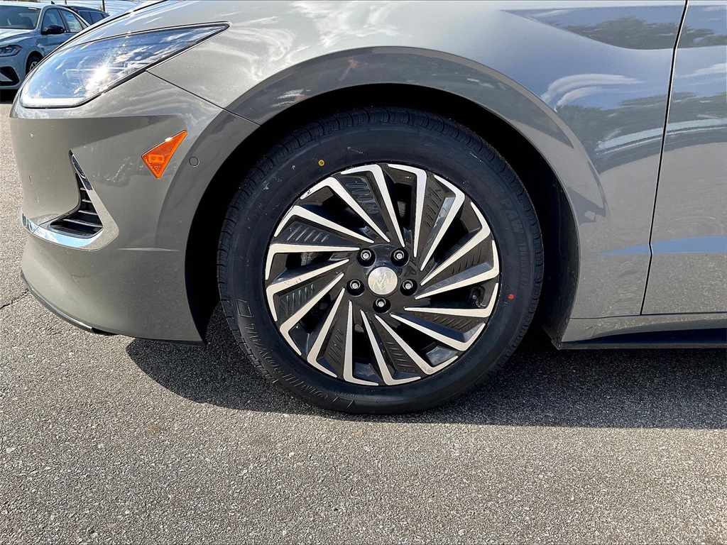 2022 Hyundai Sonata Hybrid Limited photo 7