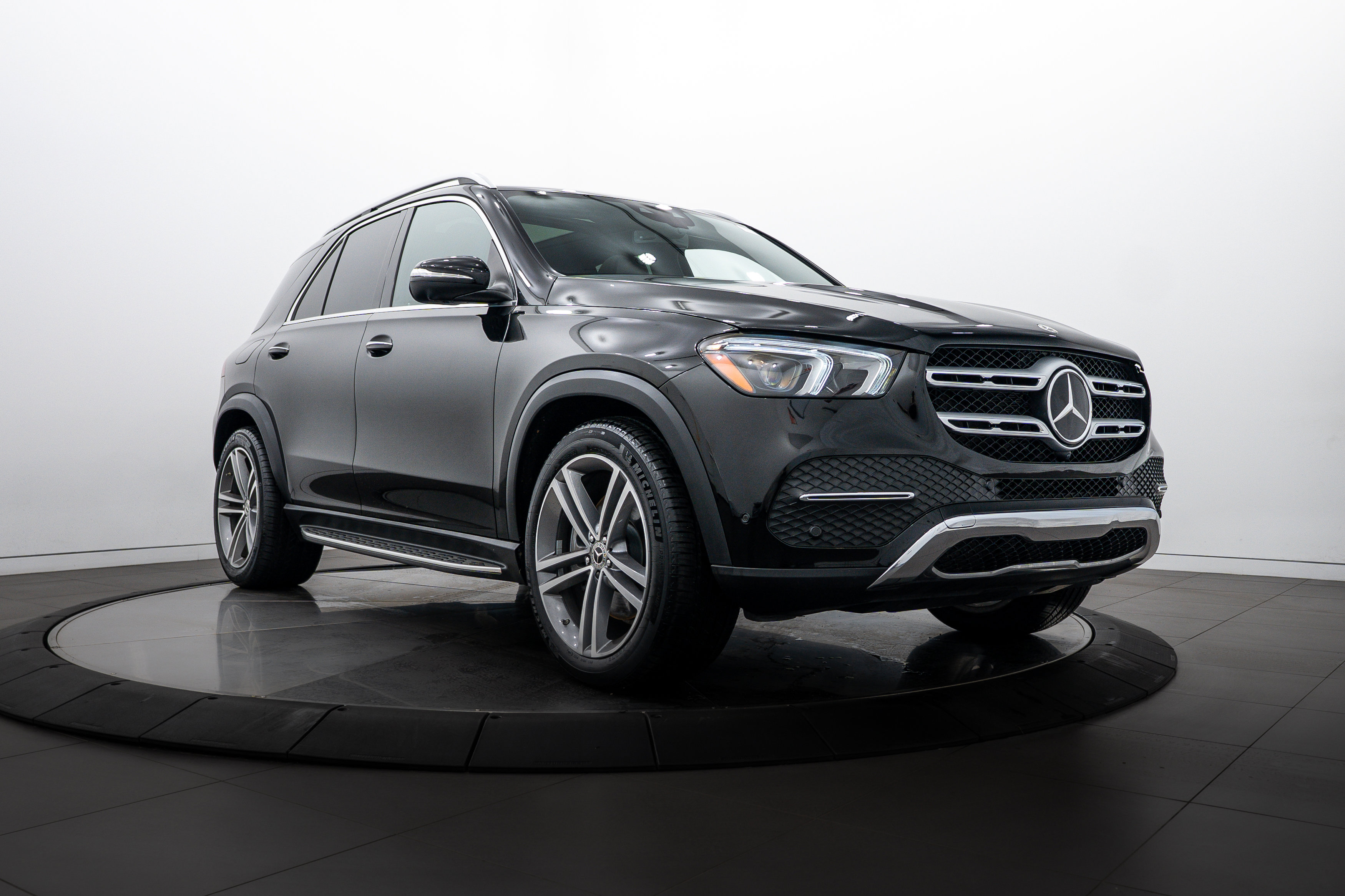 2022 Mercedes-Benz GLE GLE450's photo