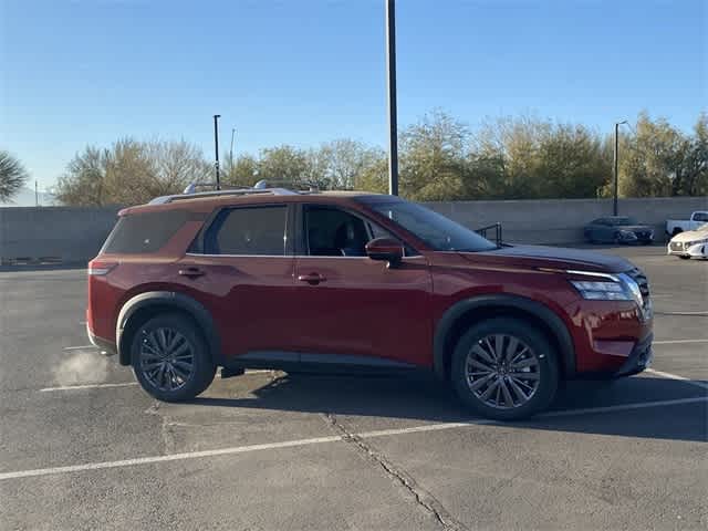 2025 Nissan Pathfinder SL photo 8