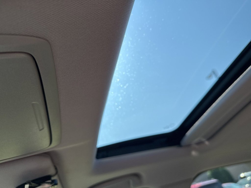 2017 Honda CR-V Touring photo 24
