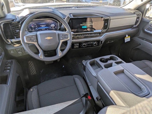2025 Chevrolet Silverado 1500 LT photo 11