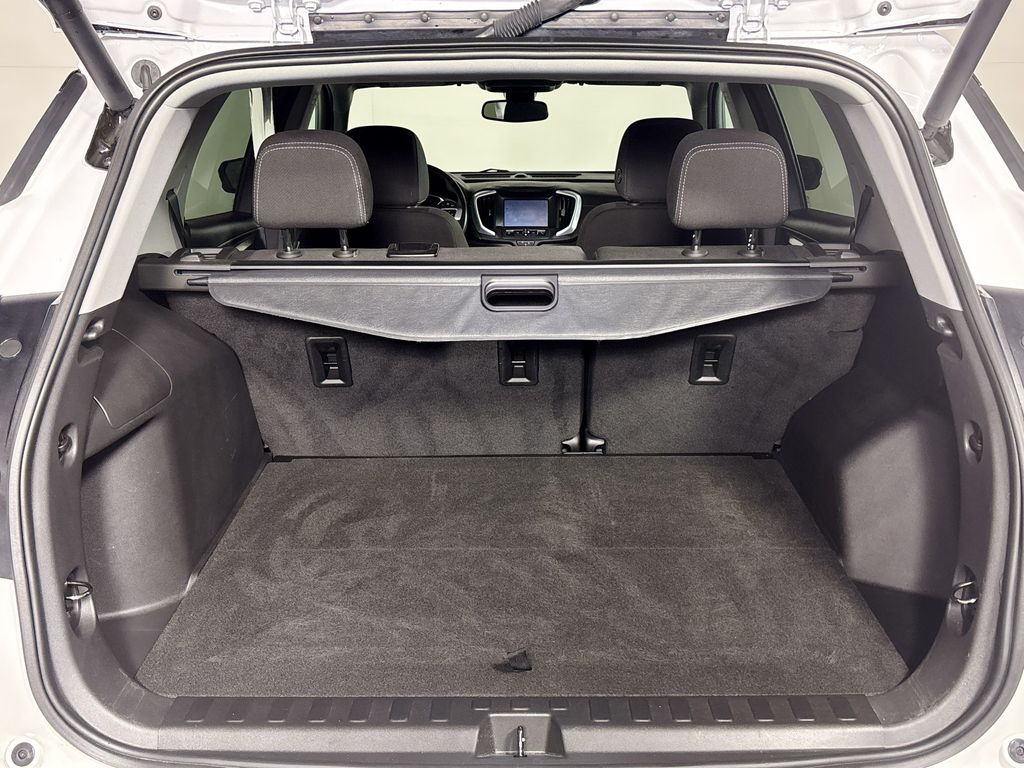 2023 Gmc Terrain SLE photo 19
