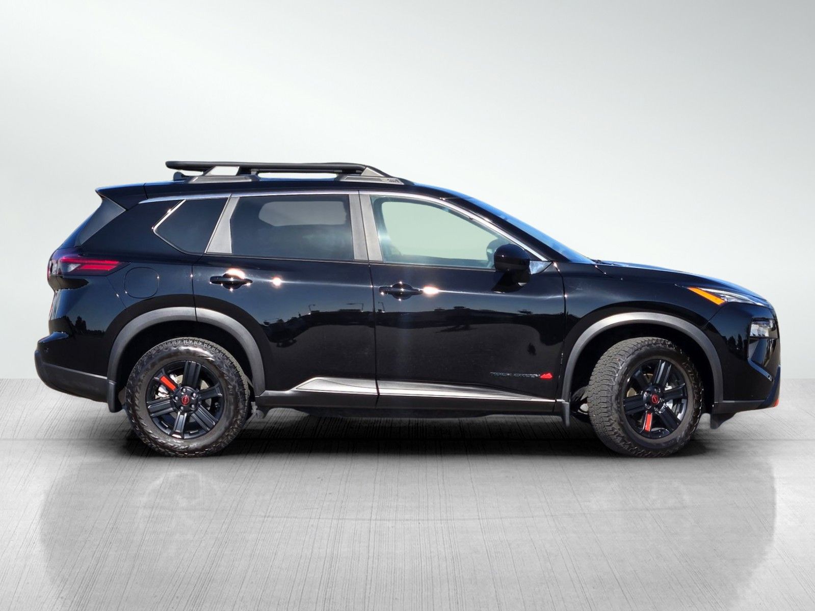 2025 Nissan Rogue photo 2