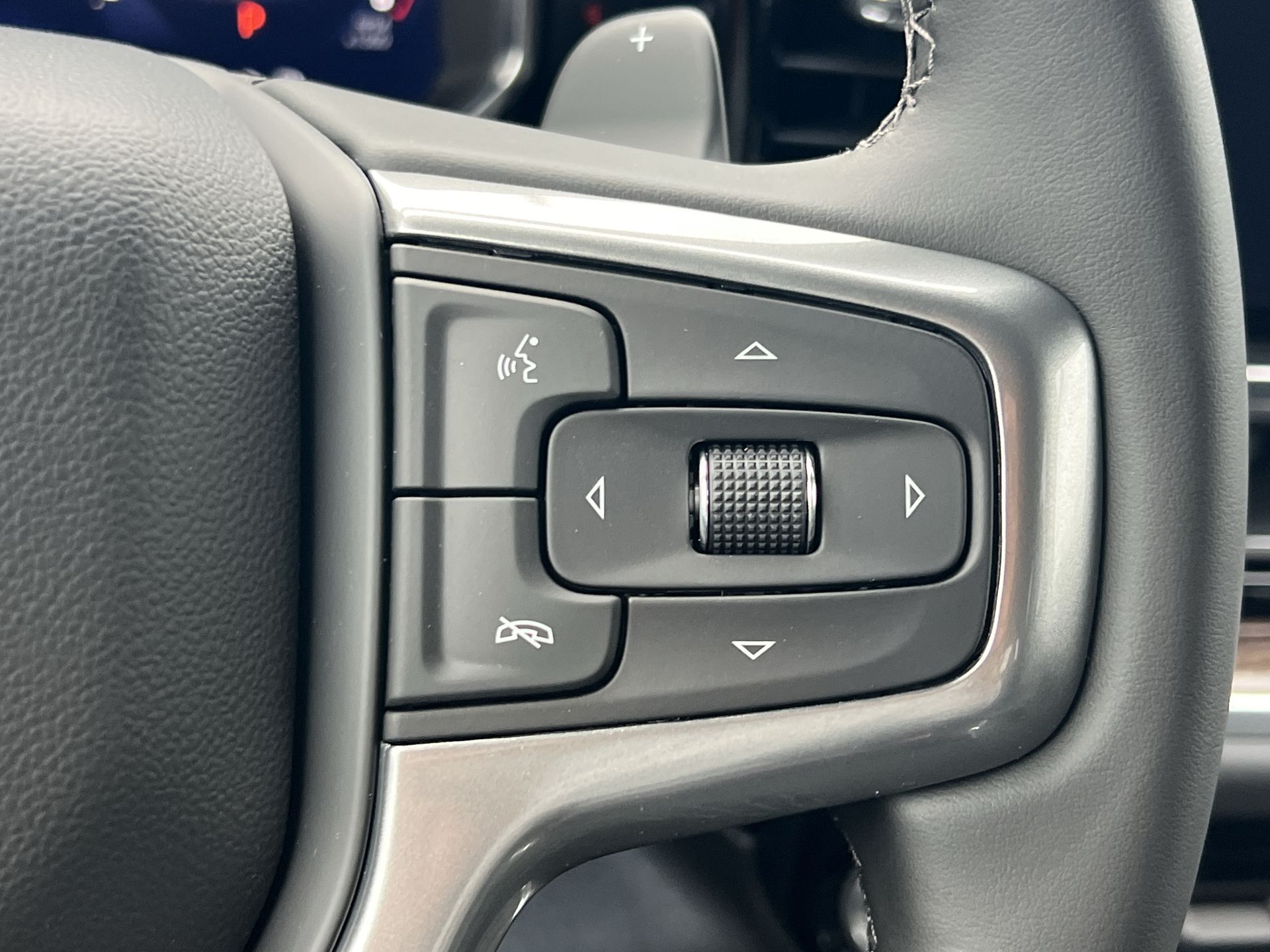 2026 Chevrolet Silverado 1500 RST photo 8