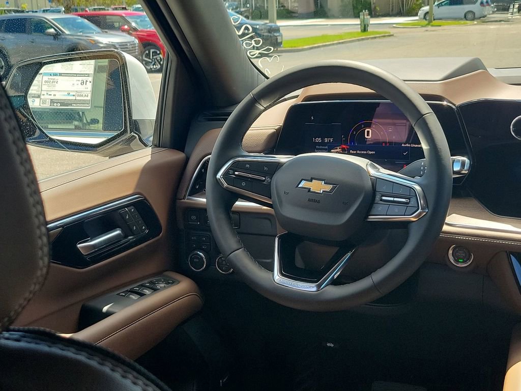 2025 Chevrolet Suburban High Country photo 24