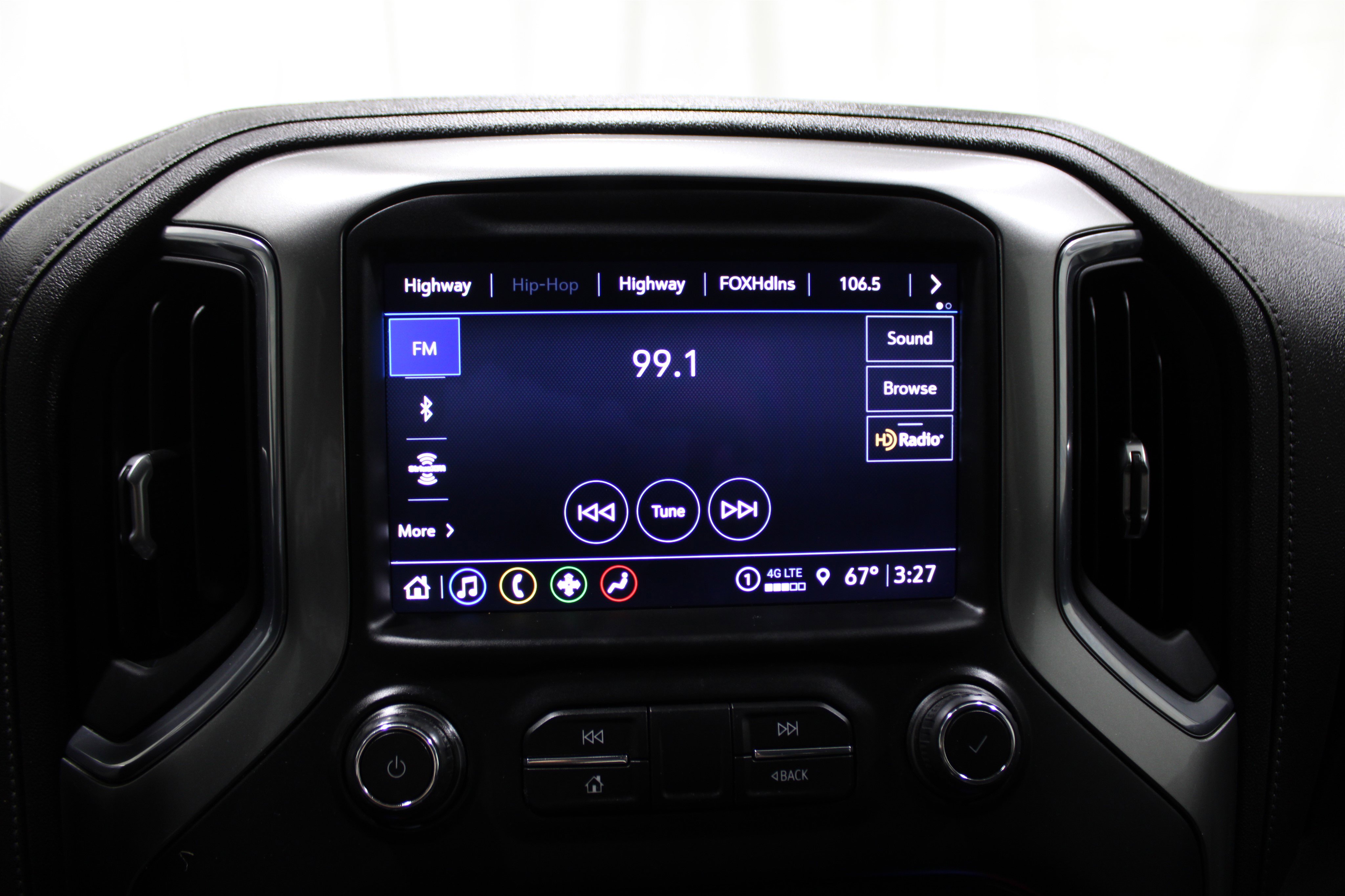 2021 Chevrolet Silverado 1500 RST Z71 photo 3