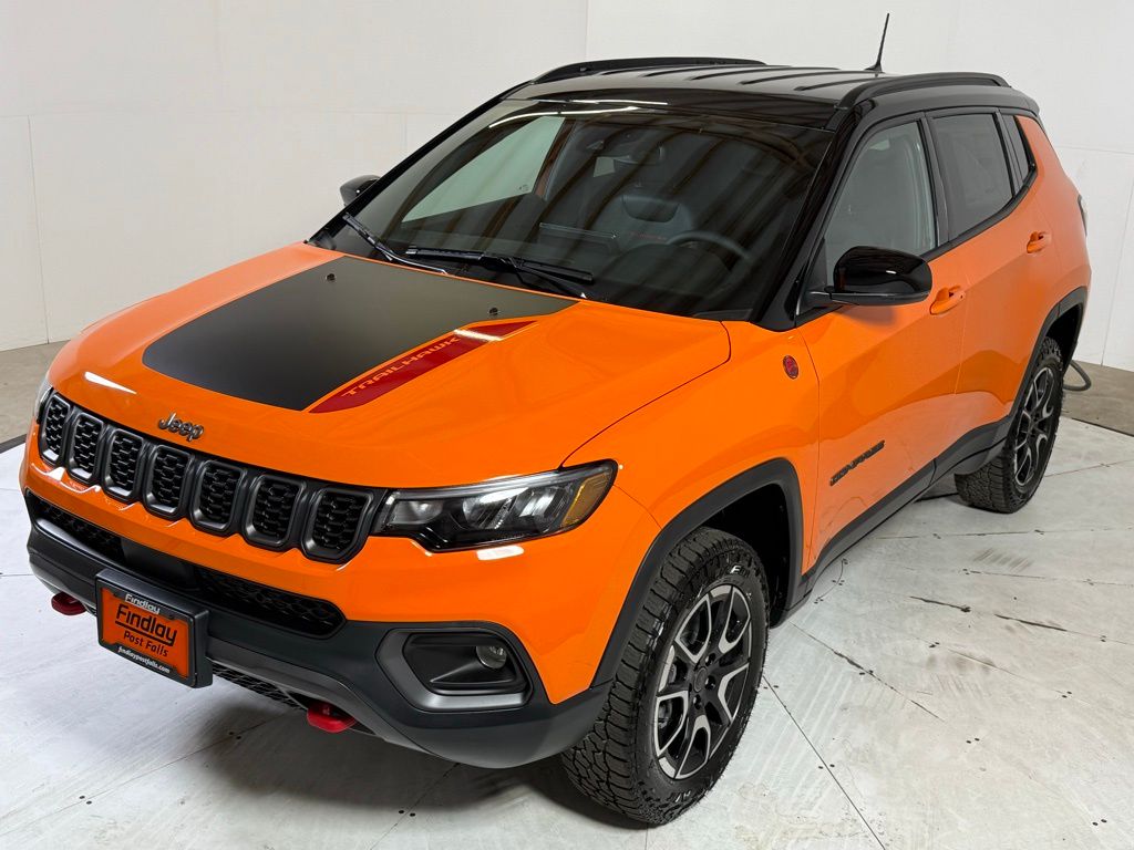 2026 Jeep Compass Trailhawk photo 3