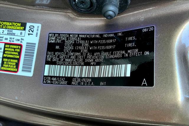 2020 Toyota Sienna XLE photo 28