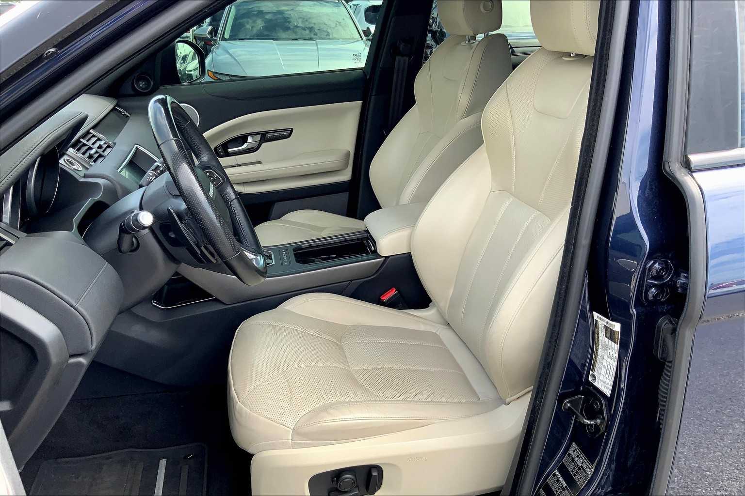 2018 Land Rover Range Rover Evoque HSE Dynamic photo 7