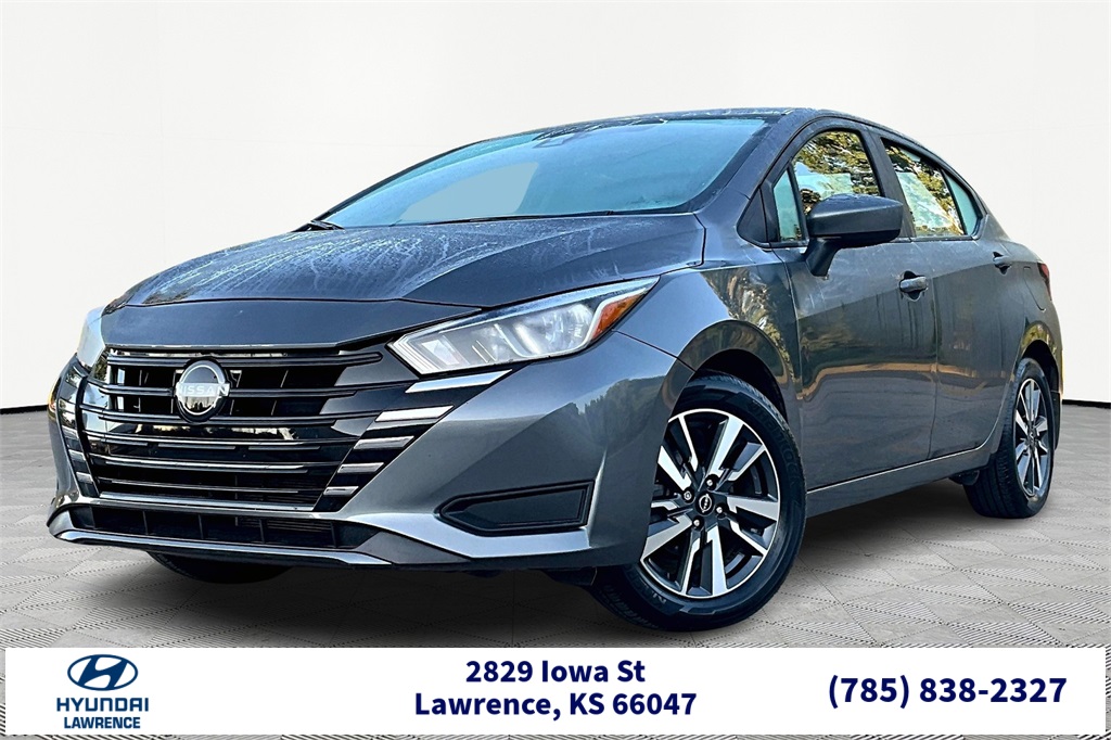 Used 2023 Nissan Versa Sedan SV with VIN 3N1CN8EVXPL869688 for sale in Kansas City