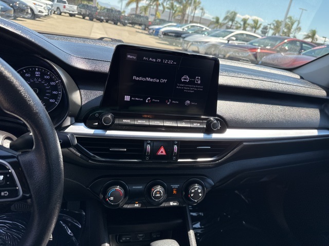 2023 Kia Forte LXS photo 17