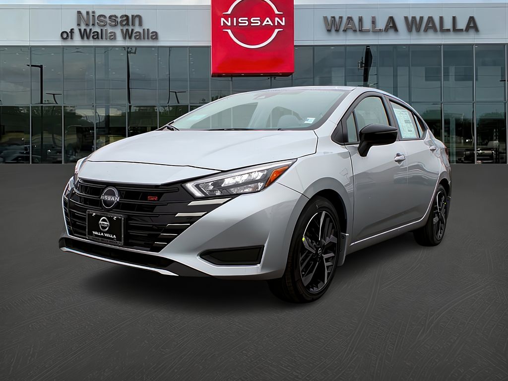 2025 Nissan Versa SR photo 3
