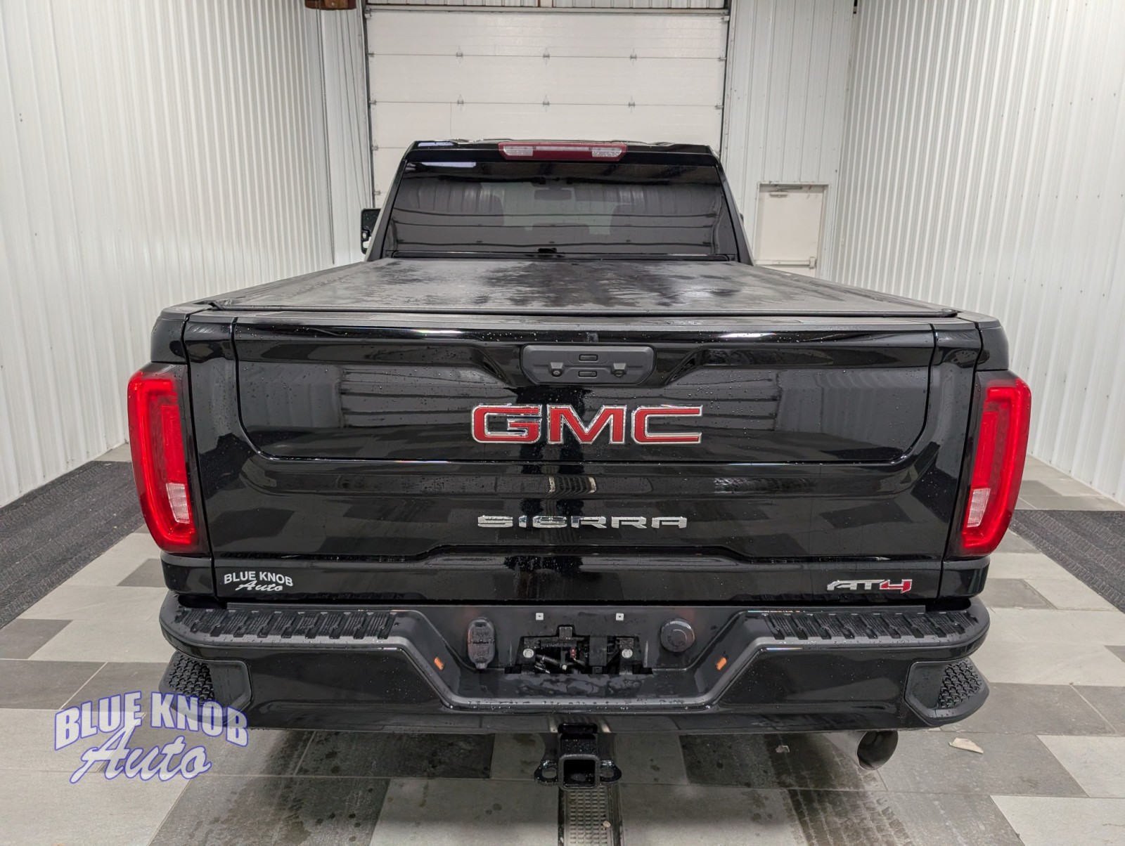 2023 Gmc Sierra HD AT4 photo 2