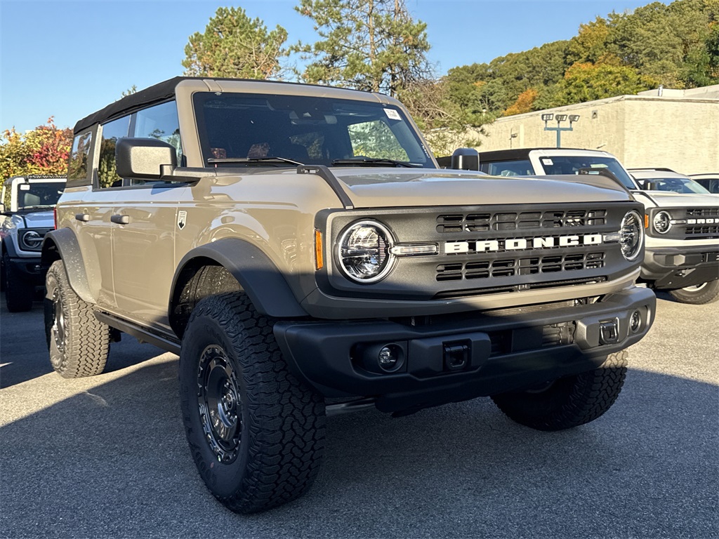 2025 Ford Bronco 4-Door Big Bend's photo