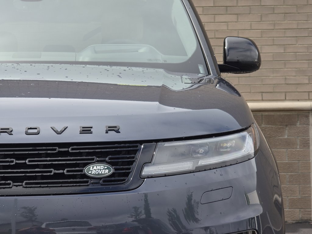 2025 Land Rover Range Rover Sport SE photo 30