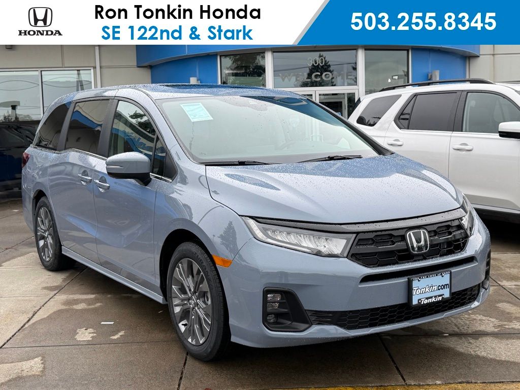 2026 Honda Odyssey Touring's photo