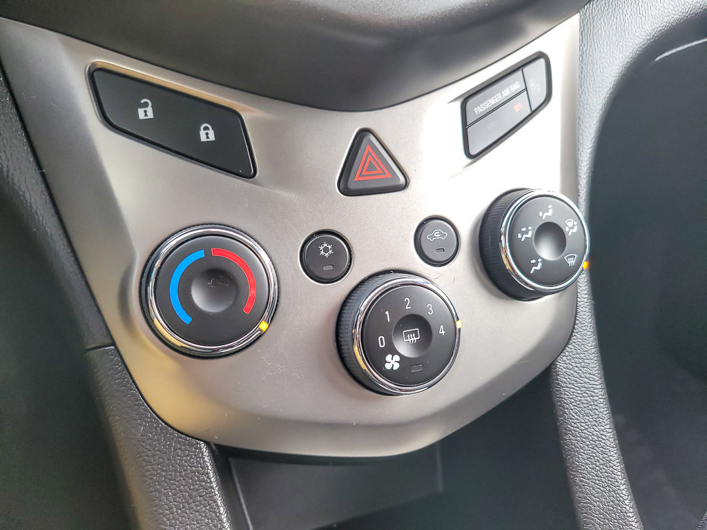 2014 CHEVROLET SONIC - Image 13