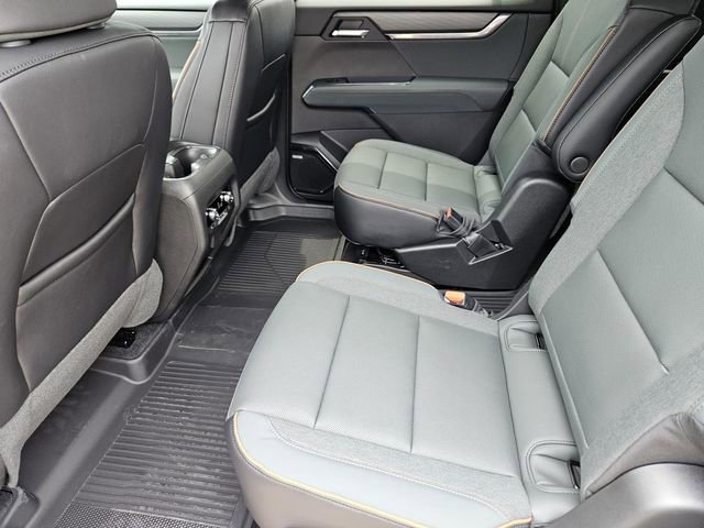 2026 Gmc Acadia AT4 photo 17
