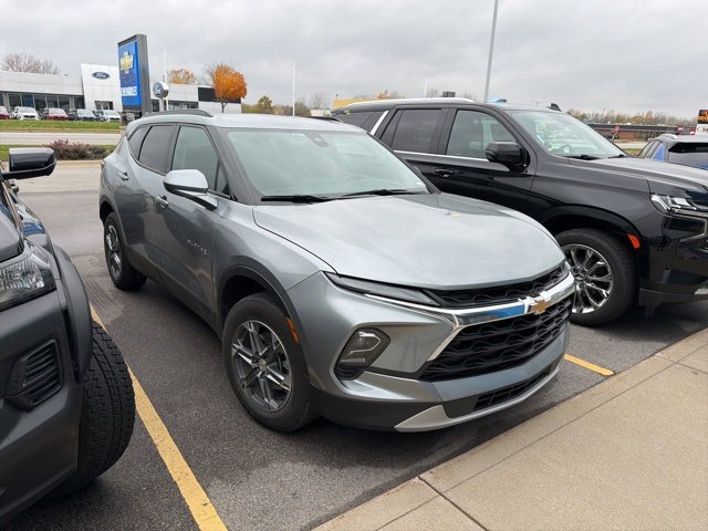 2024 Chevrolet Blazer 2LT photo 3