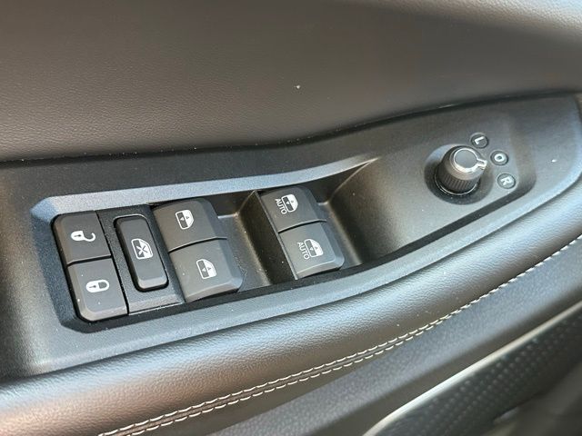 2023 Jeep Cherokee 4xe photo 16