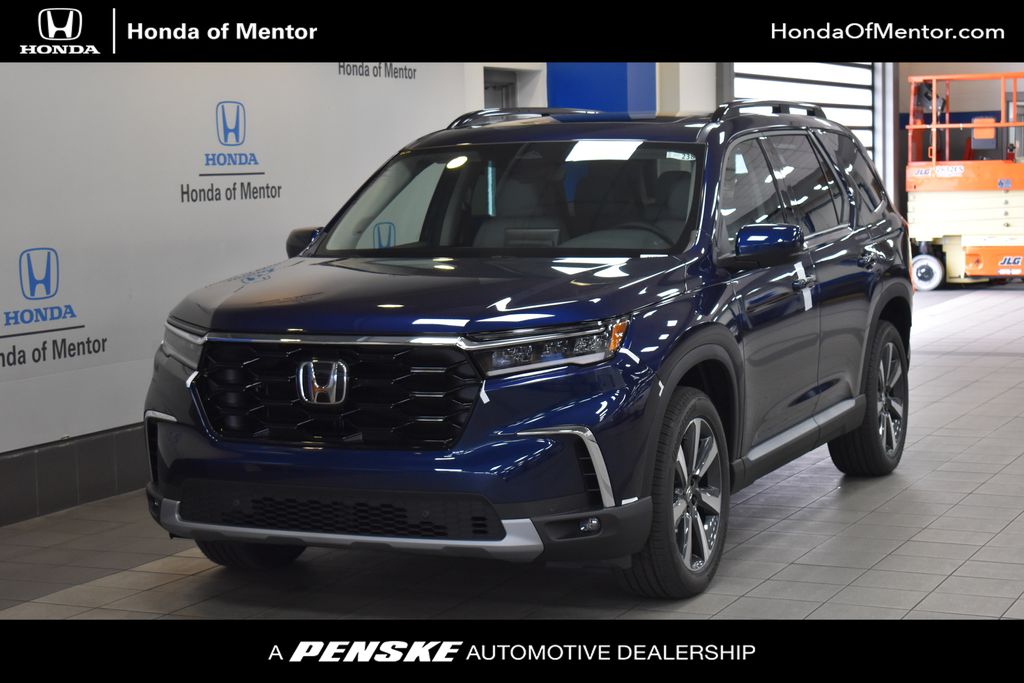 2025 Honda Pilot Touring's photo