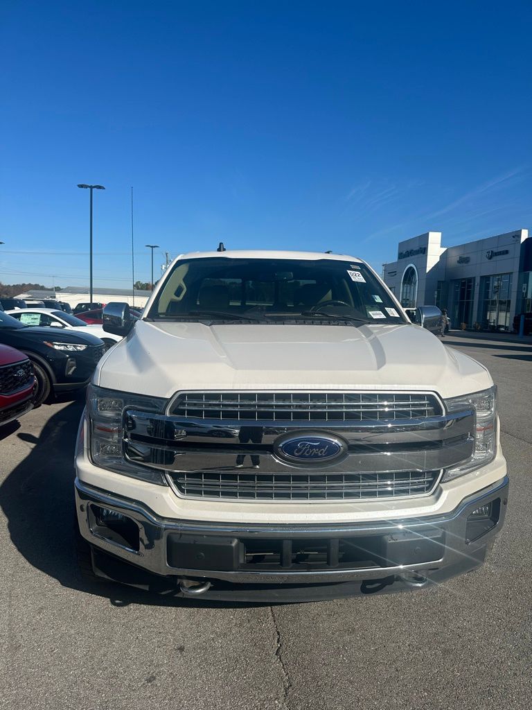 2019 Ford F-150 Lariat photo 2