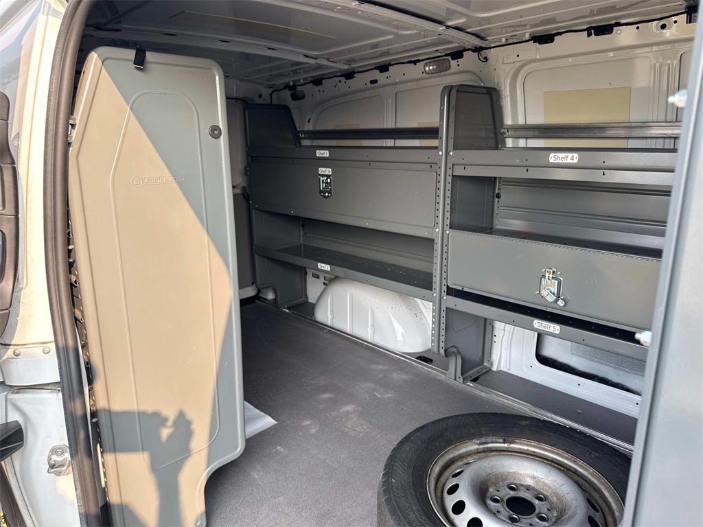 2021 Mercedes Benz Metris Cargo photo 2