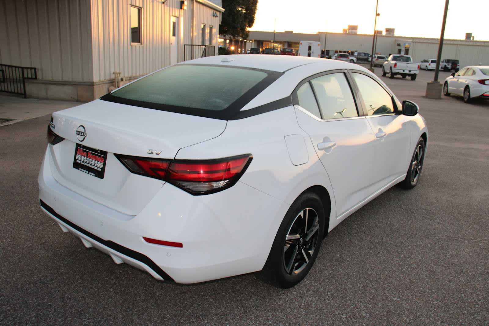 2024 Nissan Sentra SV photo 9