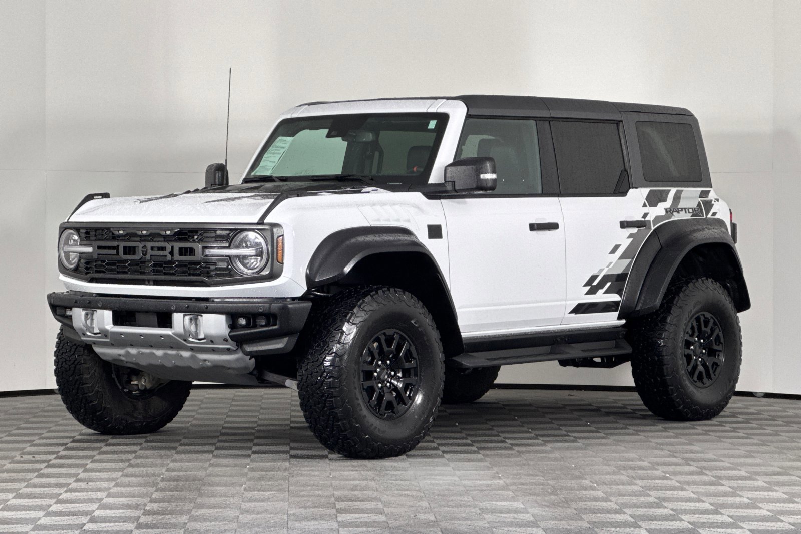Image of Ford Bronco Raptor 4WD