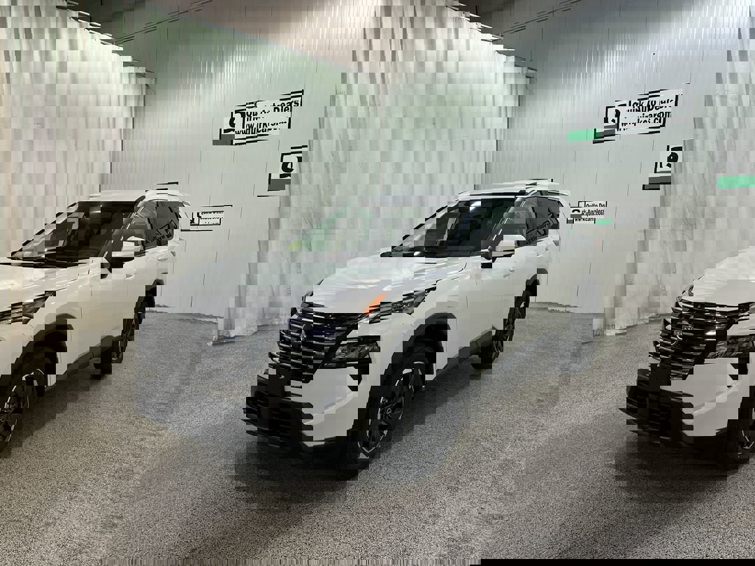 2026 Nissan Rogue SV photo 3