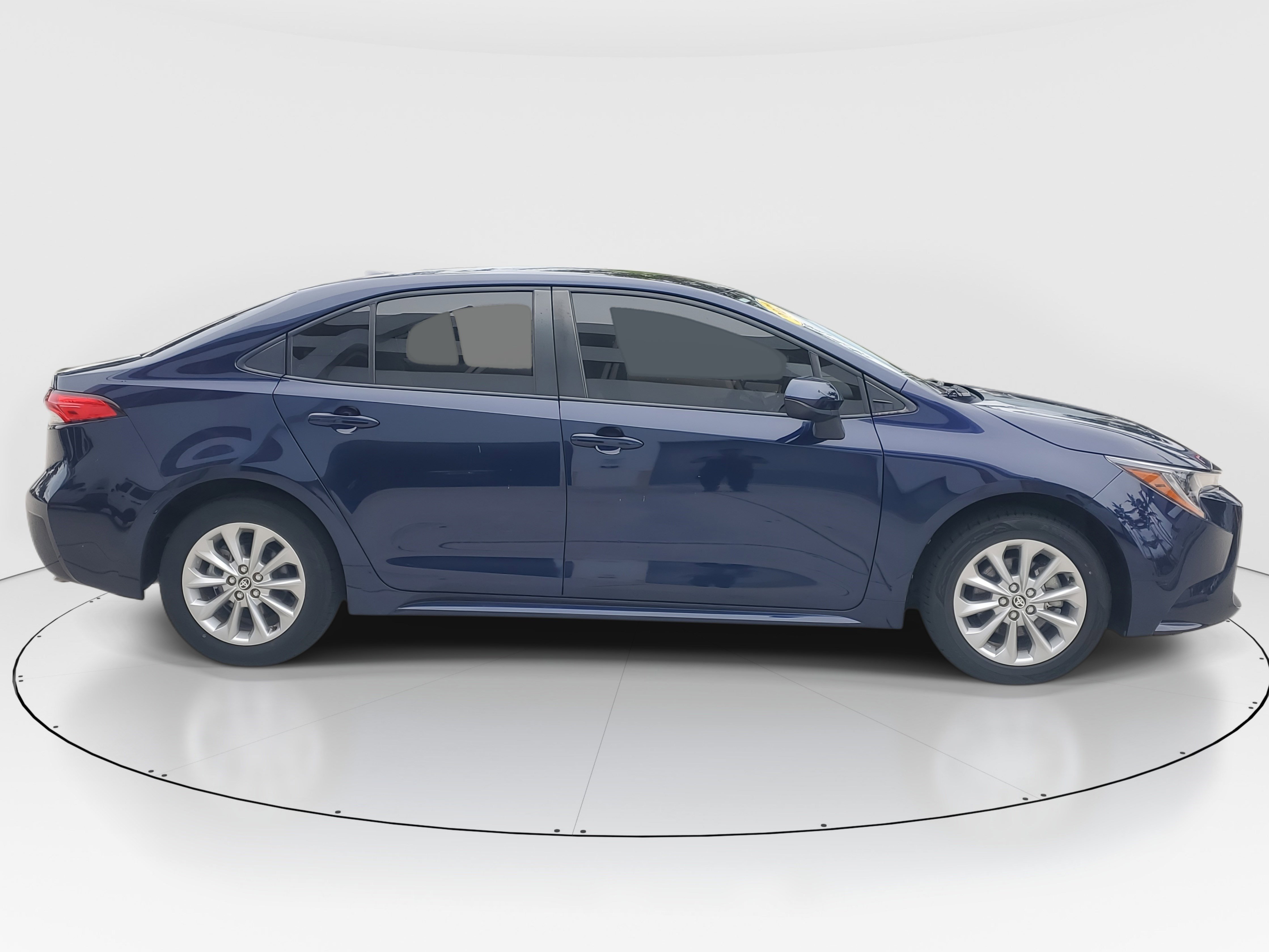 2022 Toyota Corolla LE Premium photo 2