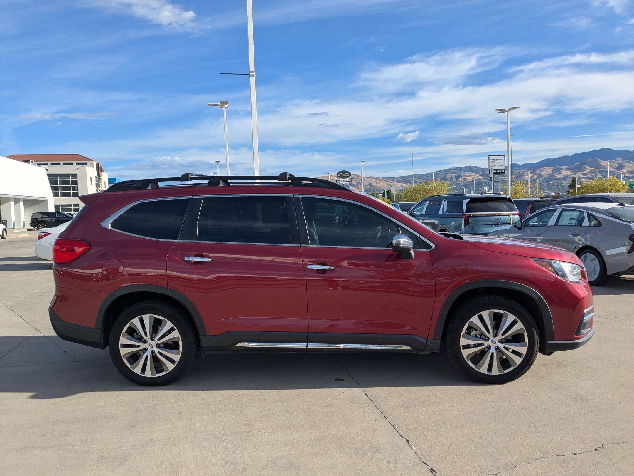 2022 Subaru Ascent Touring photo 6