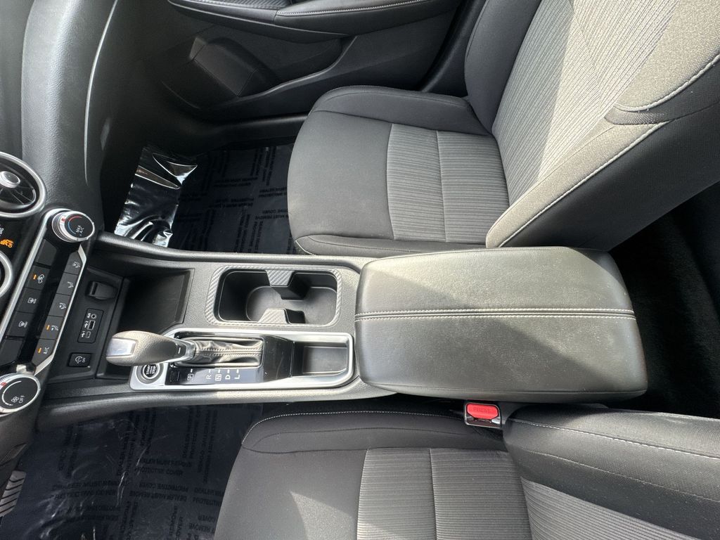 2024 Nissan Sentra SV photo 22
