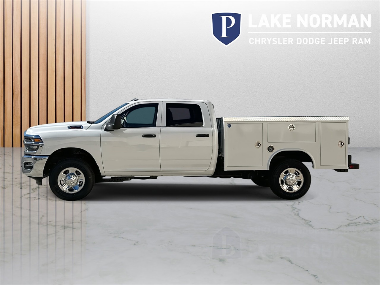 2025 Ram 2500 Tradesman photo 4