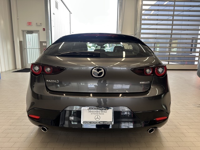 2022 Mazda Mazda3 Select photo 4