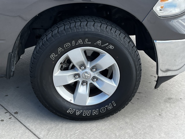 2023 Ram 1500 Classic SLT photo 4